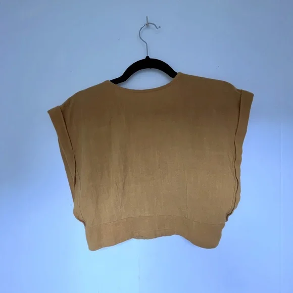 Linen button down cropped blouse - Picture 3 of 3